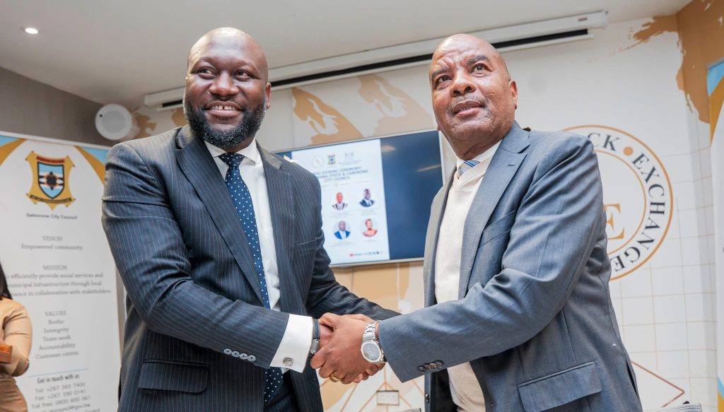 Taxpayer to Investor: BSE/GCC turning Gaborone into an Investment Aobakwe Aupa Monyatsi Chief Executive Officer of the BSE and Daniel Katjinotjiwa Town Clerk, GCC